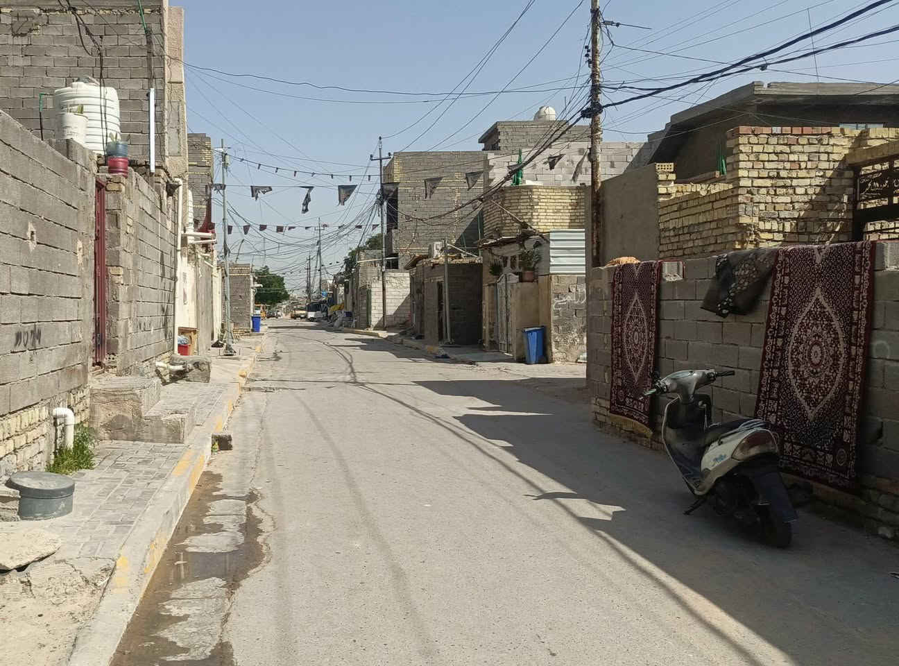 سلام عليكم
قطعه ارض للبيع 

المساحة : 130م

العنوان : مدينة الصدر قطاع صفر 

خدمات : ماء __ مجاري __ كهرباء __ تبليط

للاستفسار : ***********

السعر  :  30  بيه مجال بسيط

