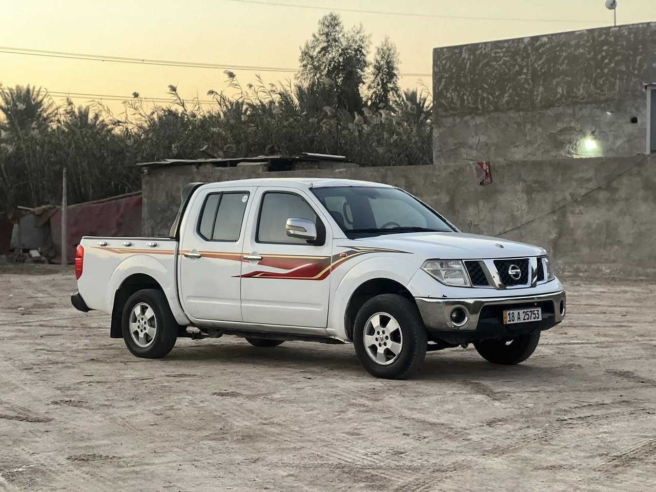 السعر 86 🌹
نيفاره 2013 اوتماتيك رقم بابل انكليزي 

سنويه وهزه وفحص كله جديد 
سنويه بأسمي شخصياً

مكينه بلاديه كير اوتماتيك 

السياره بيه صبغات 
شواصي ولغود كفاله 

مكينه وكير وحداديه كفاله 
تدفئه تبريد 
تخم تاير جديد 

جاهزه ومآبيه اي نقص 
مال جناي 

السعر 86 🌹

***********
مكاني النجف /الكوفه
