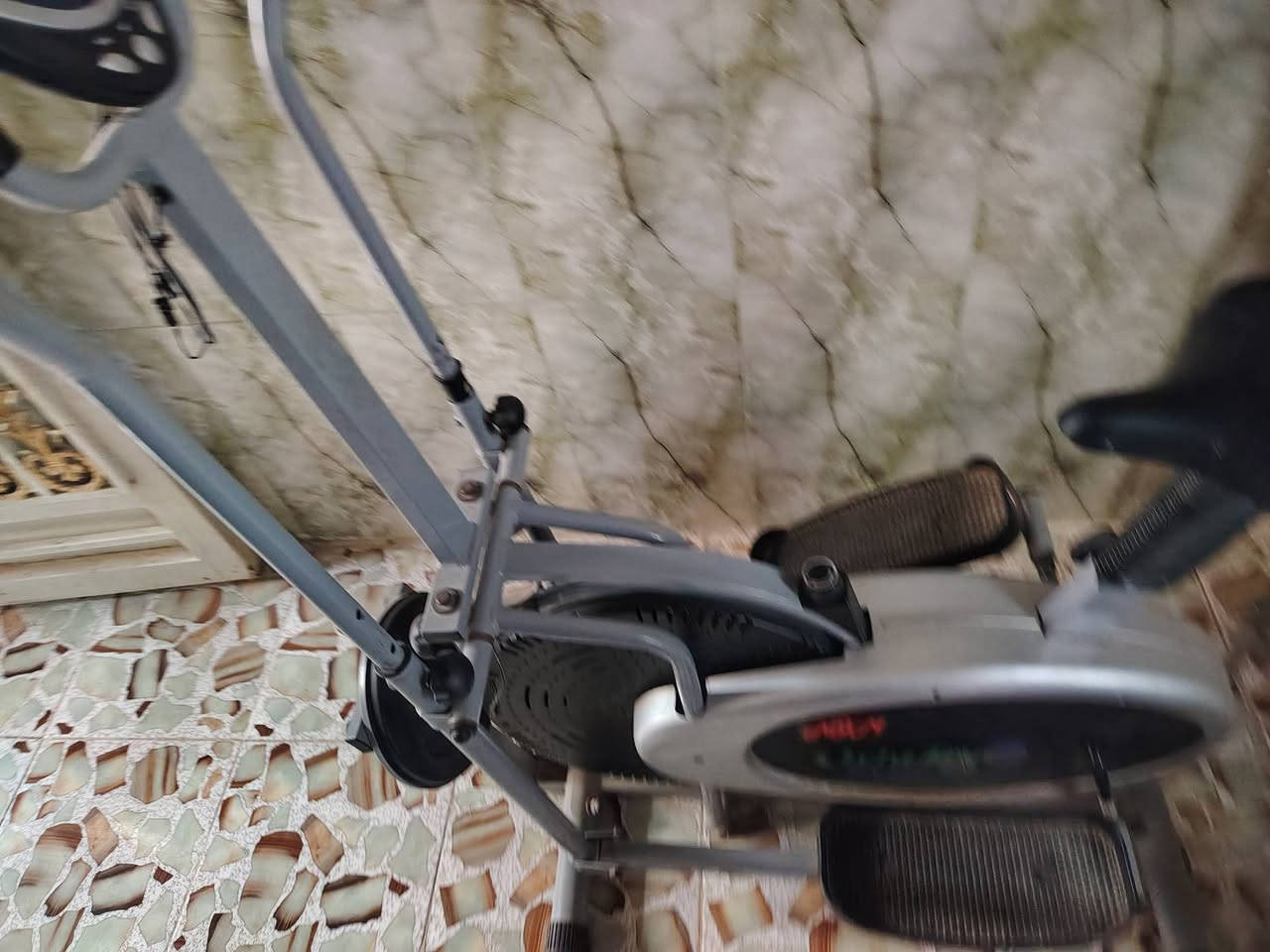 بايسكل تمرين للبيع استخدام قليل جداً


**إذا كنت صاحب هذا الإعلان وتريد حذفه لأي سبب، رجاءا أرسل رسالة إلى الدعم الفني**