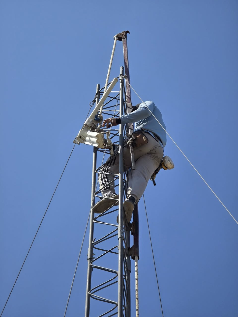 تم صيانه عده ابراج كربلاء ..
***********
علاء
