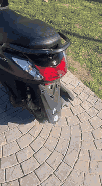 سلام عليكم حبايب دراجه اكزز البيع الله شاهد تقريبا صار شهر او اقل نزلتهه رمبه كفاله من التاير التاير كفاله حتا من الزلق الله شاهد بلجيس  مكينه كفرات كل كفاله بكاني بغداد غزاليه اي ستفسار عل رقم *********** السعر 9ونص وبيهه مجال
