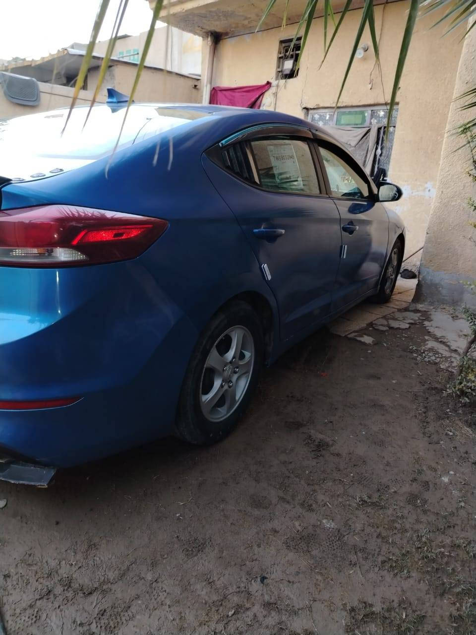 2017 ألنترا
سنوية للـ 2029
راعيها جيراني وصديقي 
گير AT 
محرك 2000 دوش 
حادثها بنيد وجاملغ بدون دواخل 
بيها طخات بسيطة وبيها رش صبغ اثر جراد 
السعر بيش يقيم السوگ اني جواه 
مكاني بغداد


**إذا كنت صاحب هذا الإعلان وتريد حذفه لأي سبب، رجاءا أرسل رسالة إلى الدعم الفني**