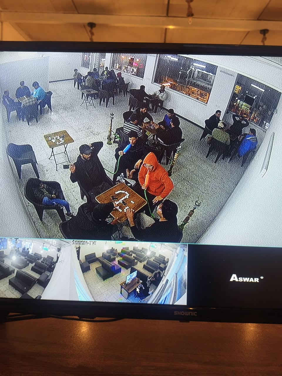 السلام عليكم، كوفي ( للبيع ) العنوان مدينة الصدر شارع الوسط  (حي طارق) مقابيل مطعم الصدرين الكوفي مجهز جديد من كل النواحي
مناقصة شي مفتتحيه قبل 15 يوم فقط الوارد مالته خير من الله موقع الكوفي جدا ممتاز في منطقة شعبية سبب البيع عدم التزامي بسبب دوامي وماگدرت الالتزم بالشغلتين للاستفسار ومعرفة باقي التفاصيل الاتصال على الارقام (***********)
(***********)
 متواجد واتساب ايضا
او بيع غراض
