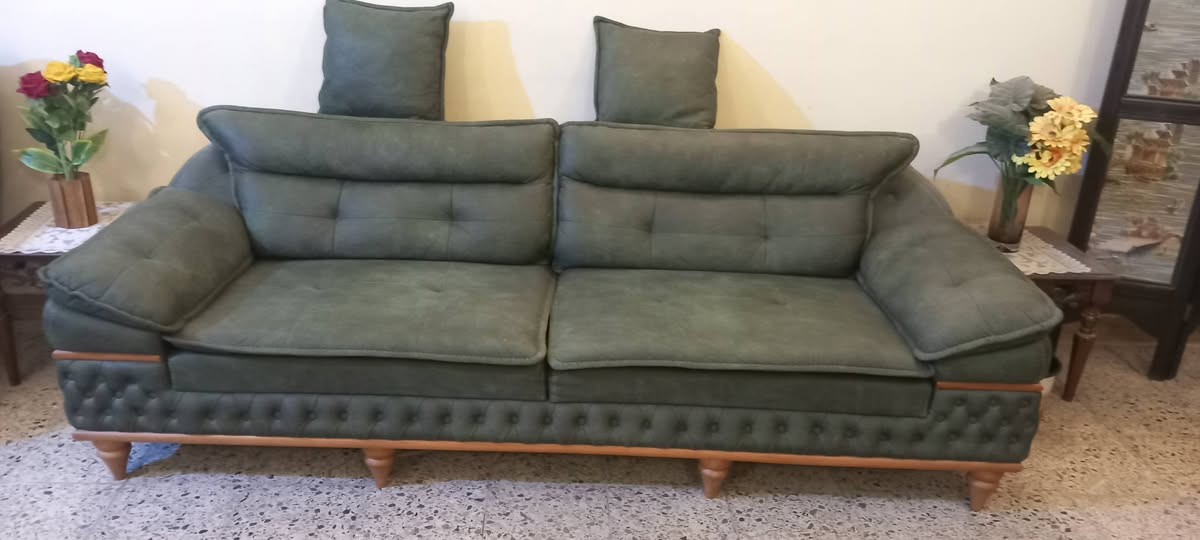 تخم ١٠ مقاعد تركي اصلي درجه اولى مع سرير مودرن أخذته مليونين اريده ب مليون وبي مجال..الاعلام قرب تقاطع درويش
اتصل على ***********
