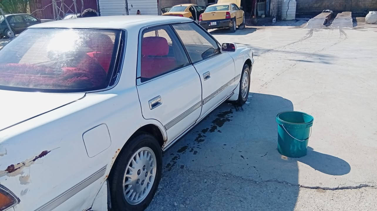 سلام عليكم مارك كصيف البيع موديل 91 سنوية بسمي 2030 رقم نكليزي نجف  مكينه وكير خير من الله تخم تواير قرفته حلوه  حداديه جاهزة سياره نظيف سعره 38وبيه مجال مكاني رفاعي ***********
