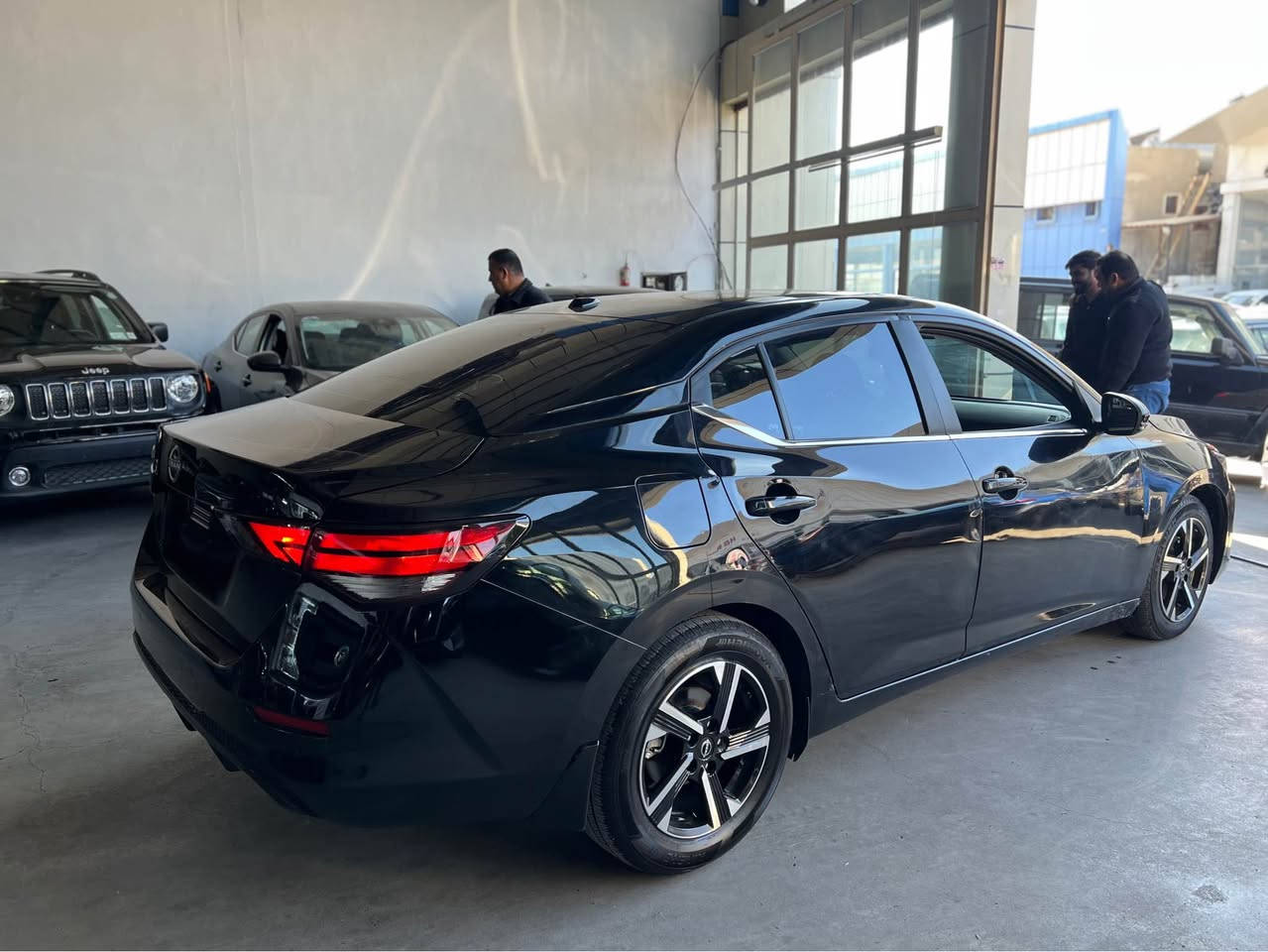 نيسان سنترا موديل 2025 مواصفات sv 
‏قتعتن 5 مصبوغ  بدون داغلي ارباك سيستم شريكه 
 مواصفات sv بصمه شاشه كاميره حساس رادار 
تحكم ستيرن تحكم سرعه سعر 108 ورقه مجال 
*********** اكر, نينوى
