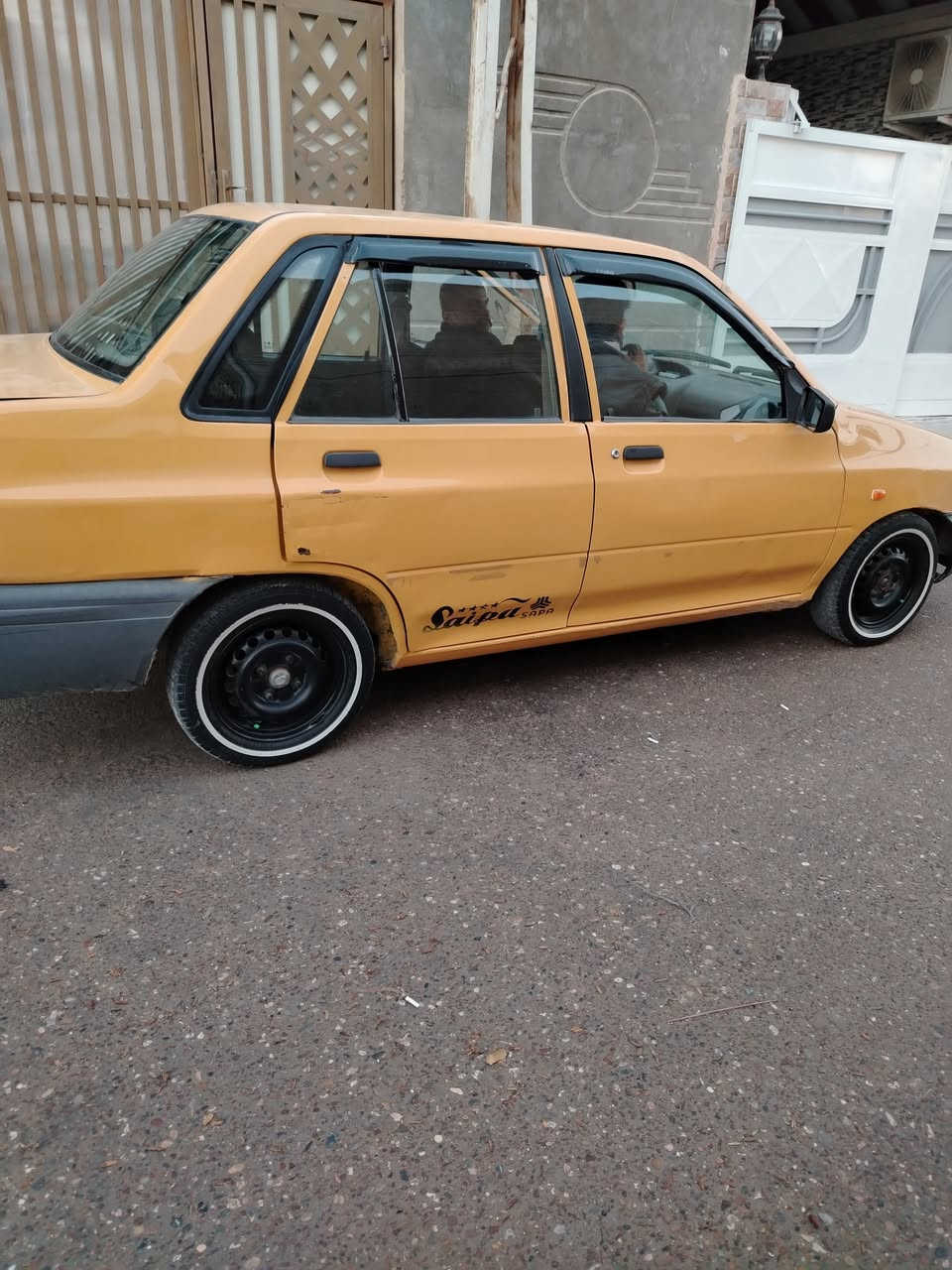 السلام عليكم السياره موديل 2012 السياره مكفوله من الضربه والخيسات مكاني كربلاء ***********
