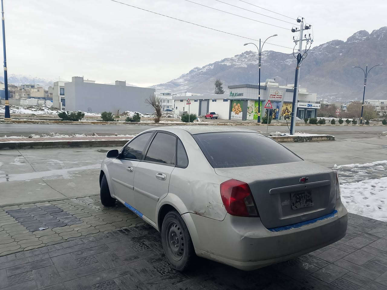 شوفليت ئوپترا 2005 گیر عادی ئارم پلاستیک هەولێر ئارمو ئەوەلیات بە شەرت گیرو مەکینە بە شەرت
#شوێن رانیە نرخی 47 مەجال
***********
