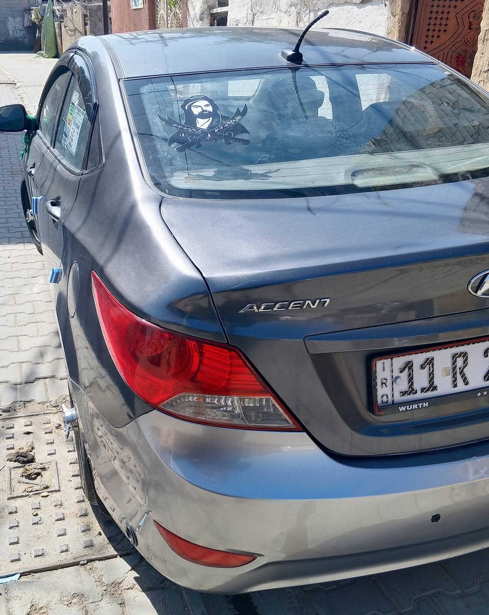 سلام عليكم مامتواجد على نت 
اكسنت مظلع موديل 2012 امريكي
بيهه 3 صبغ 
3 قطع كلير 
ابيع حزام 
حادث برانكيت شاصي والغد 
بي طخة راجع وبارد لاكص ولا لحم 
مكينه كير كفالة 
1600  مواصفات معروفة 
بيعه منضومة غاز 
مكان مدينة الصدر 
***********
