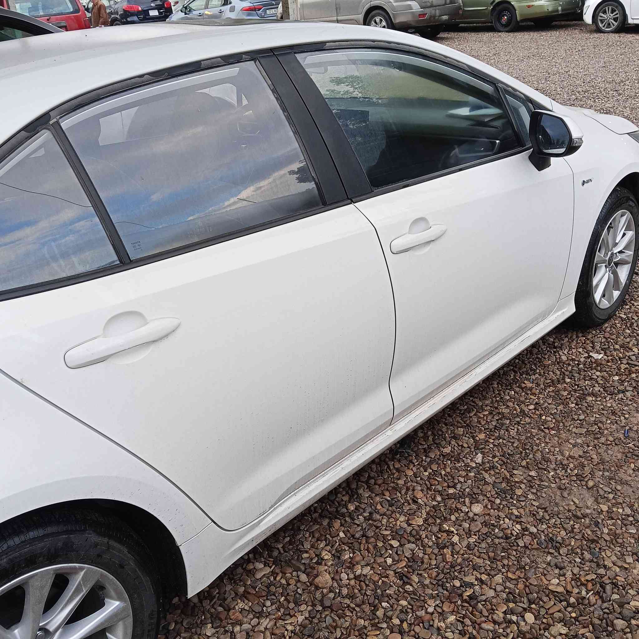 كورلا هايبرد زيرو 
الشكل الخليجي 
الموصفات 
رادار 
الفتحه
البصه
تحديد مسار 
مثبت سرعه 
 وبعد من مواصفات معرفه 
سياره زيرو
العنوان بغداد الراشديه سياره معروضه معرض 
***********1
السعر 24.500
الموشراي ليتصل
