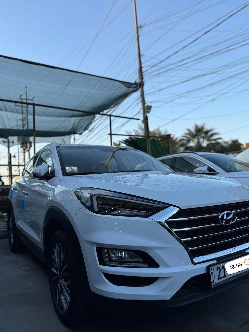 هيونداي توسان خليجي موديل 2019
مكفولة من الصبغ والبارد ✅
رقم سليمانية الجديد وهزة جديدة 
ماشيـة 74 الف 
لايتات خمس عدسات 
بكلايت LED
شاشة أصلية
مري شفط 
حساسات أمامية وخلفية
السيارة نظيفة جدًا، استعمال شخصي
موقع السيارة بغداد 📍
***********
