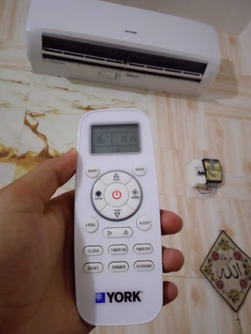 للبيع كامل مكمل ومداخل صيانه ابد طن ونص السعر 300. ملاحضه البروده مالته موقويه وماعرف شبي الله شاهد العنوان كربلاء خلف جامعة فريحه تواصل واتساب اواتصال ***********
