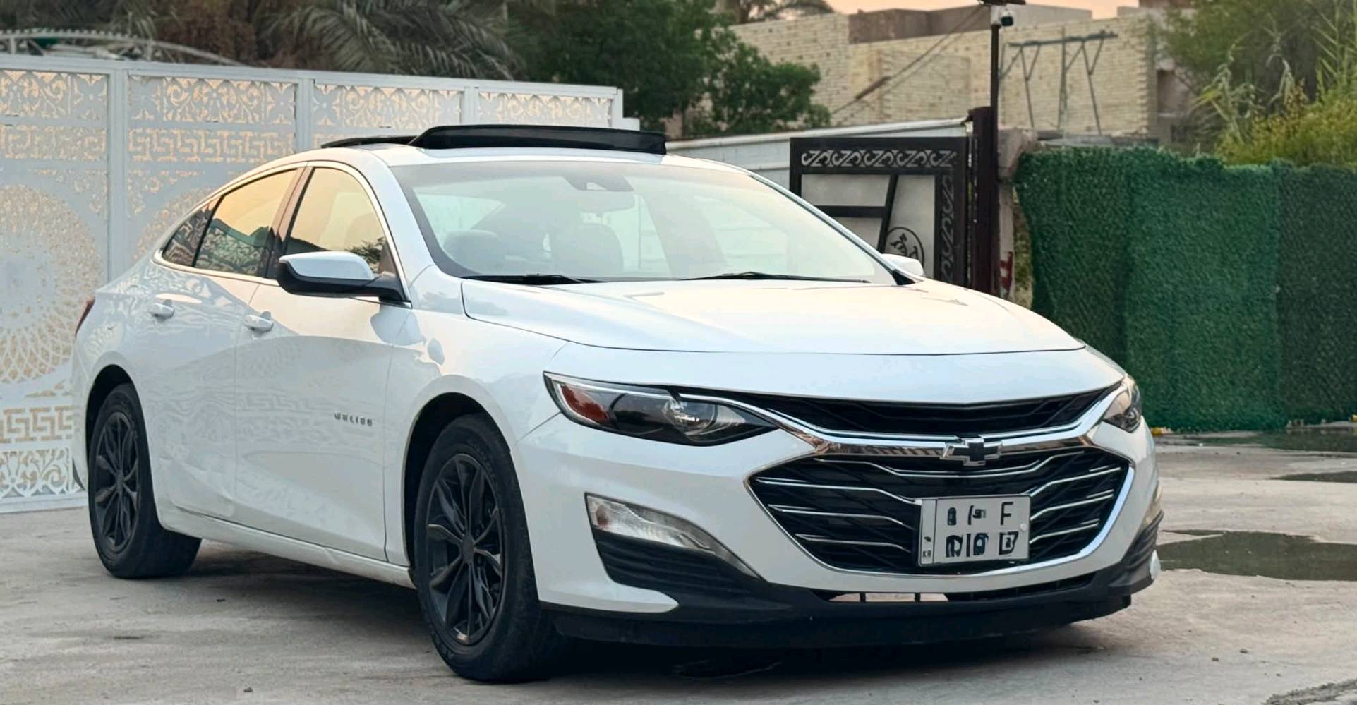 السلام عليكم 

للبيع ماليبو LT2 مديل 23فوول موصفات حادث فقط بنيد ومبدل بلادي  ر بي جزا بسيط صبغ بدون دواخل شرط  مرفق صور الحادث وسونار يرباك راجع بلادي بدون نقص جديد جدا 

ماشية 43اميل كير مكينه تبريد شرط كفاله رقم سليمانيه باسمي 

ميحتاج ذكر موصفات لان فول وداخل اوف ايت هزه سنويه جدد 

مكاني سيديه سعر 140 
هاتف واتس ***********