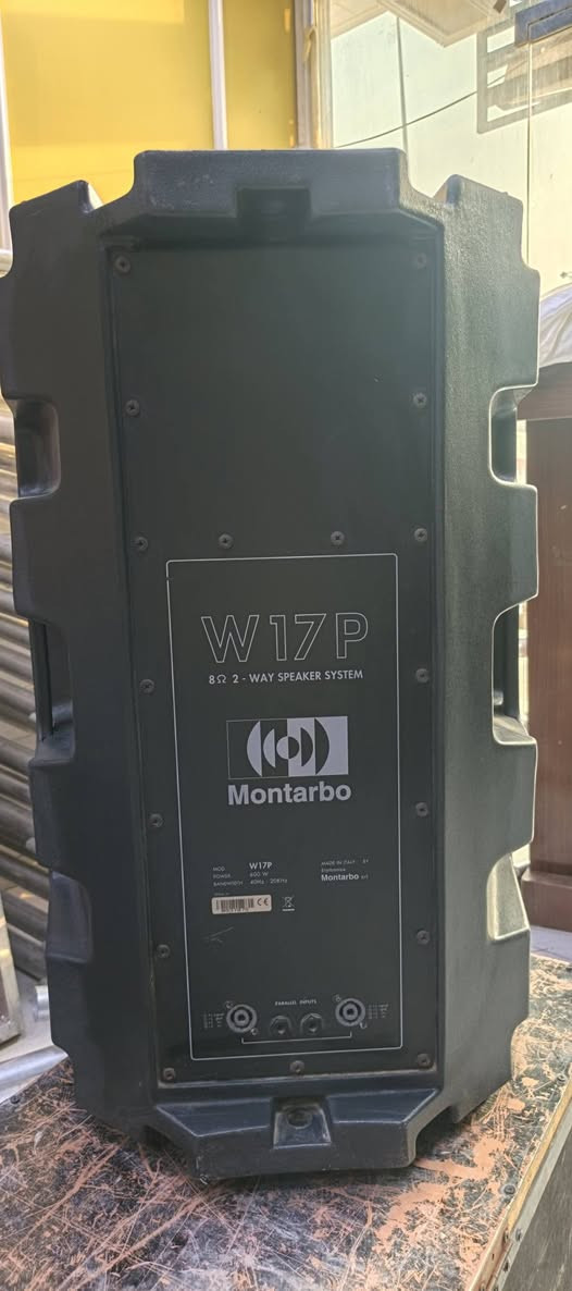 دبليو 17 اصلي الباب الاول للبيع نظافه 95%***********
