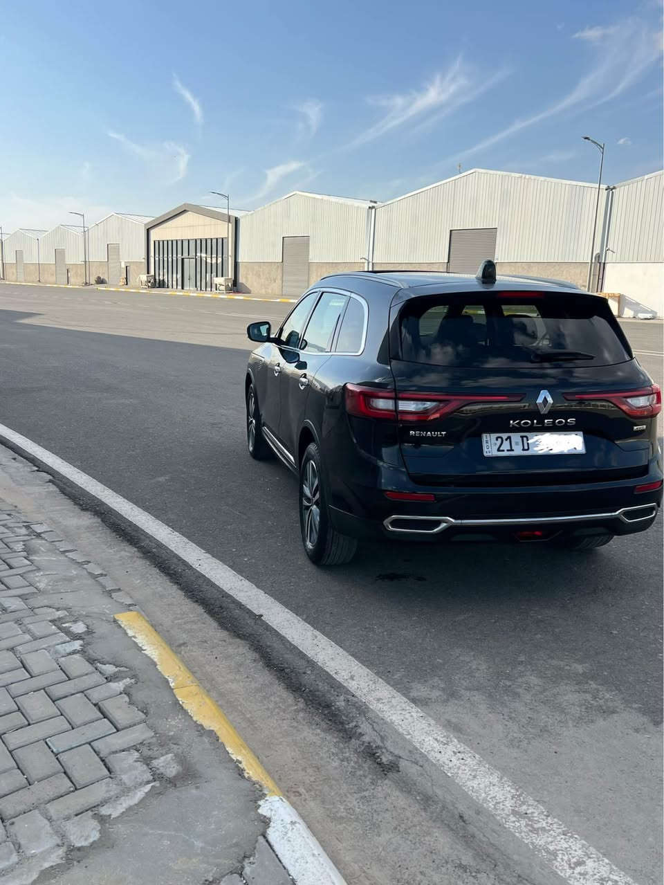 سلام عليكم رينو كوليوس 2018 

خليجي السياره مكفوله من الصبغ 

او البارد سياره جديده اب معنى الكلمه

موصفاتها بانوراما رادار جانبي حساسات

360 درجه كشن تدفئه تبريد سماعات 

بوس اوتو بارك انارات محيطه 7 الوان 

مرئي شفط صندوك شفط تحديد سرعه

هاندبيرك بصمه السياره ماشيه 101 الف 

سعر152$ او بيها مجال مكاني سليمانيه

*********** السليمانية, العراق
