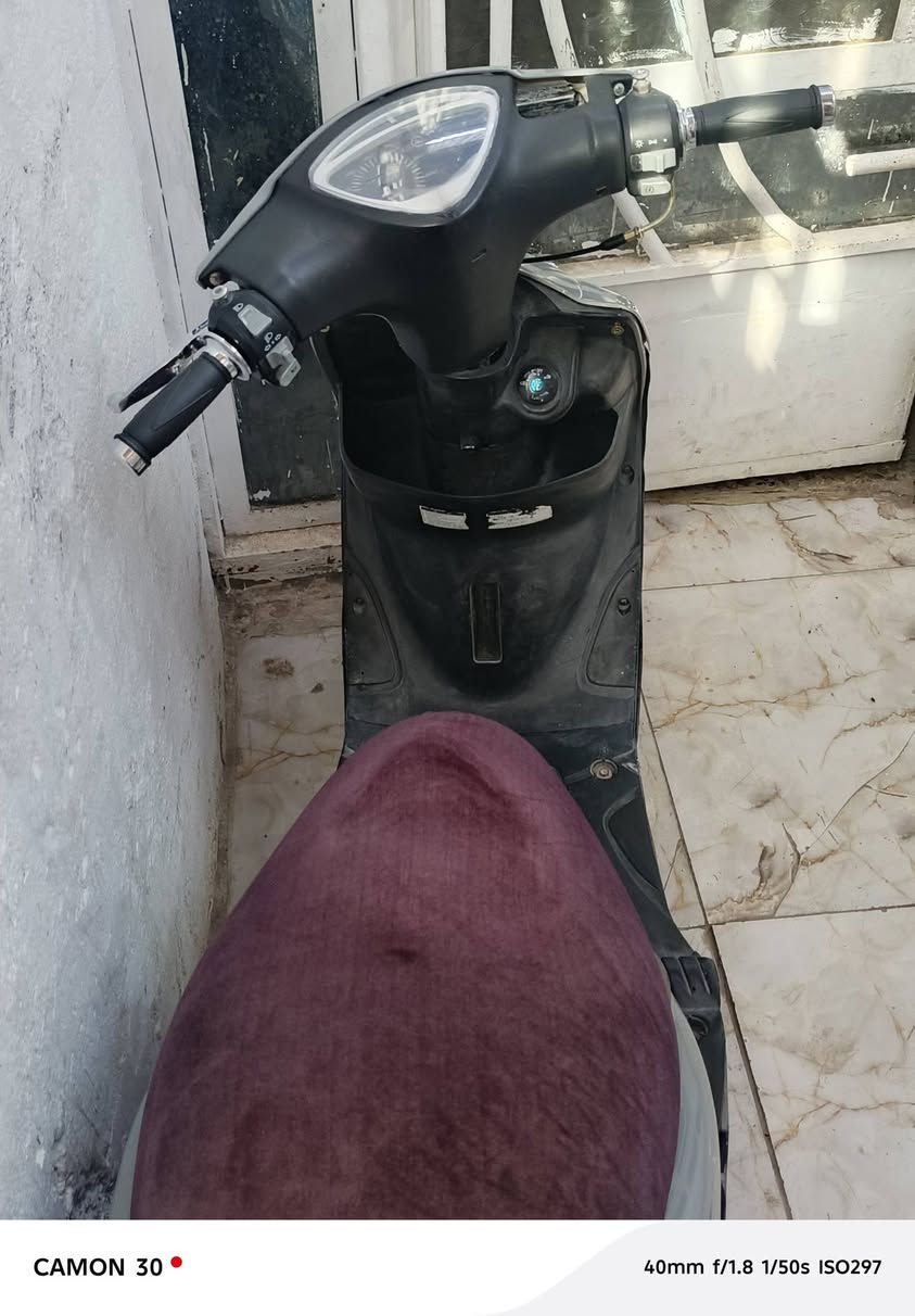 سلام عليكم لبيع دراجه ماكس عدله مفتوحه دراجه دراجه رادله تعديل شويه بس ذيل مال التأير الوراء والكلوب الوراء سعر الدراجه 500 وبيه مجال  دراجه نضيفه 
مكاني الديوانية الرقم بي بس واتساب 
***********
