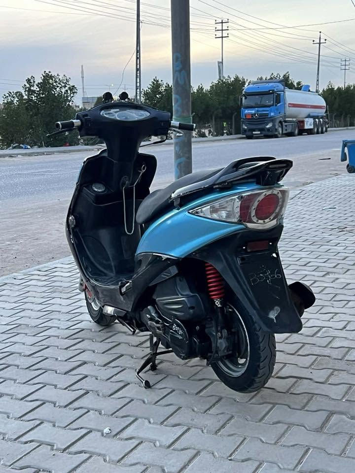كامكو جي فور  محرك مفتوح علا ايدي قبل يومين نكرة سلف  دراج نضيفة شوفت عينك السعر 450 و بيه مجال بسيط او مراوس


**إذا كنت صاحب هذا الإعلان وتريد حذفه لأي سبب، رجاءا أرسل رسالة إلى الدعم الفني**