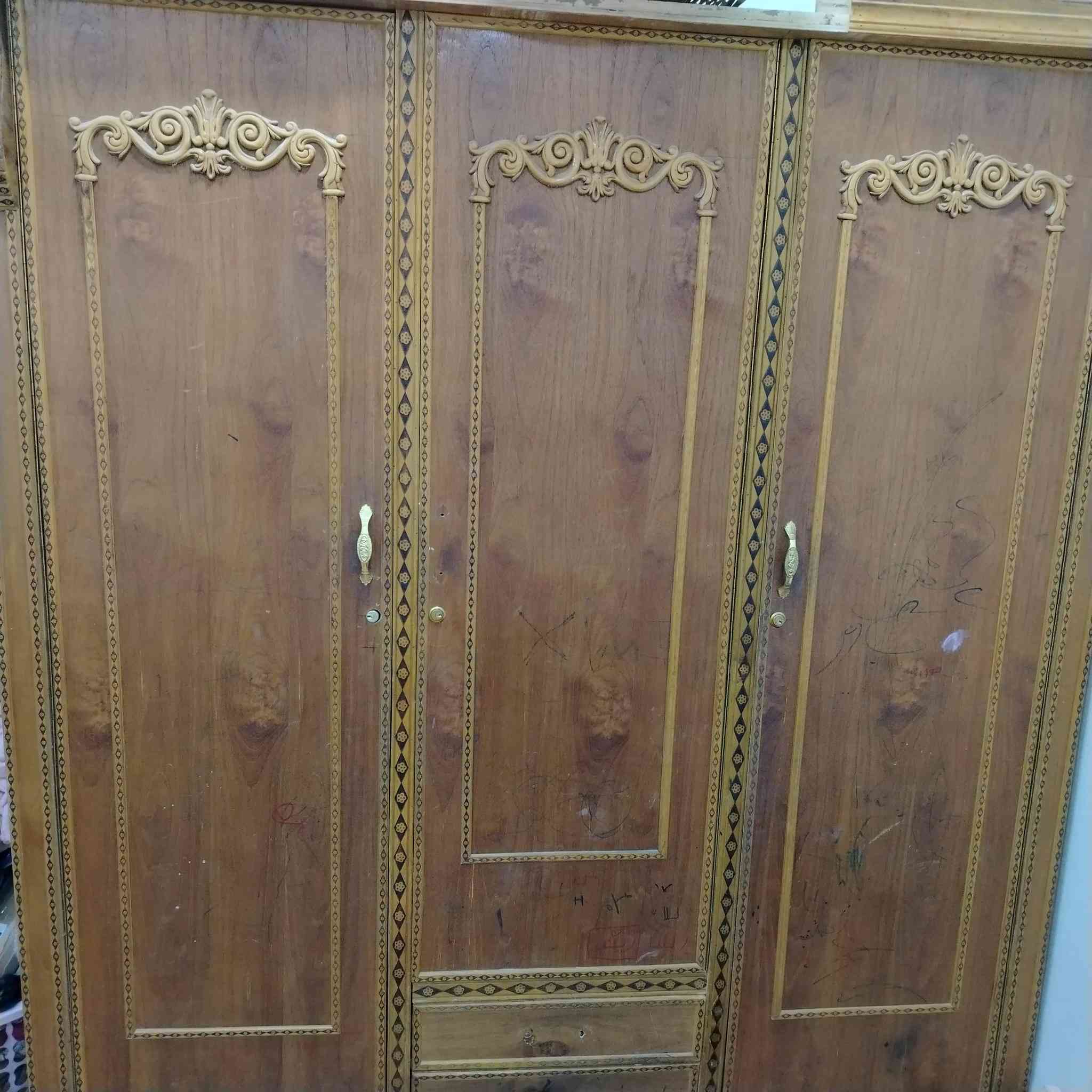 سلام عليكم كنتور البيع مكان كربلاء حي العسكري
التفاصيل الرقم *********** بي واتساب
