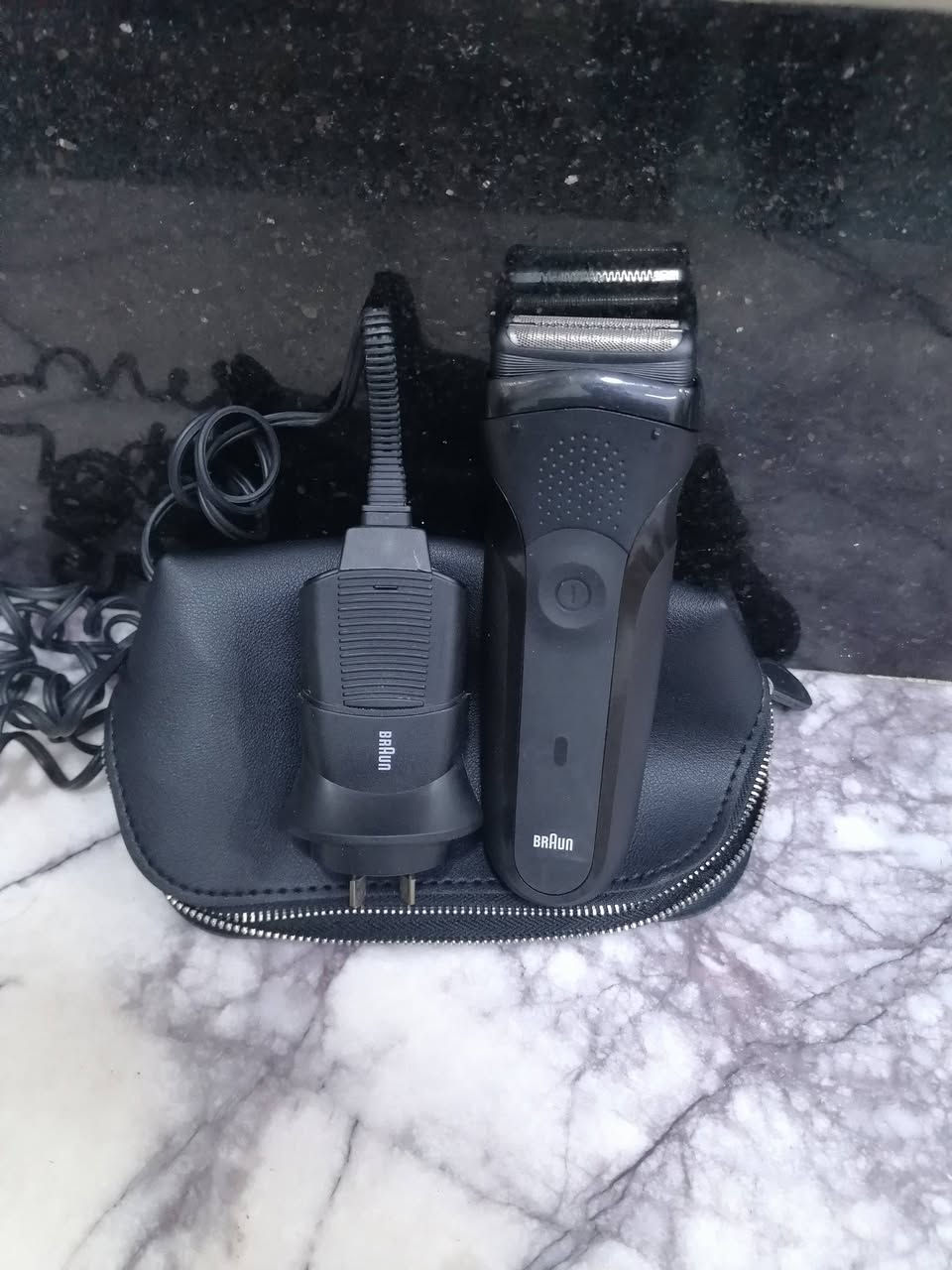 مكينة حلاق ماركة ابراون سيريس3 كهرباء +شحن ب30


**إذا كنت صاحب هذا الإعلان وتريد حذفه لأي سبب، رجاءا أرسل رسالة إلى الدعم الفني**