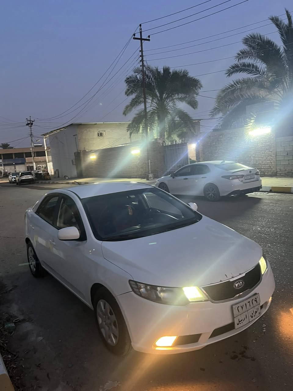 السلام عليكم 
للبيع فقط كيا سيراتو موديل 2010 خليجي رقم أربيل شرط التحويل. محرك 1600دوش كير أوتوماتيك بدون صبغ فقط شبرين سونار بالمنشور. مكاني سامراء السعر 96 بيها مجال بسيط 
***********
