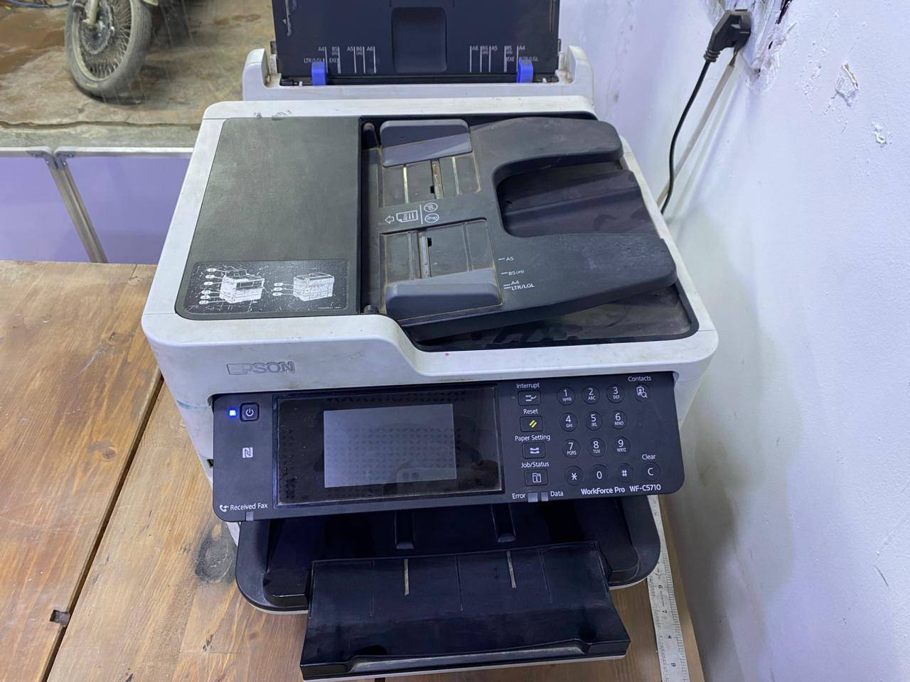 طابعه إبسون 5710 نضافه فول سعر 500 و بي مجال بصيط شرط فحص داخل المحل
الرقم ***********
