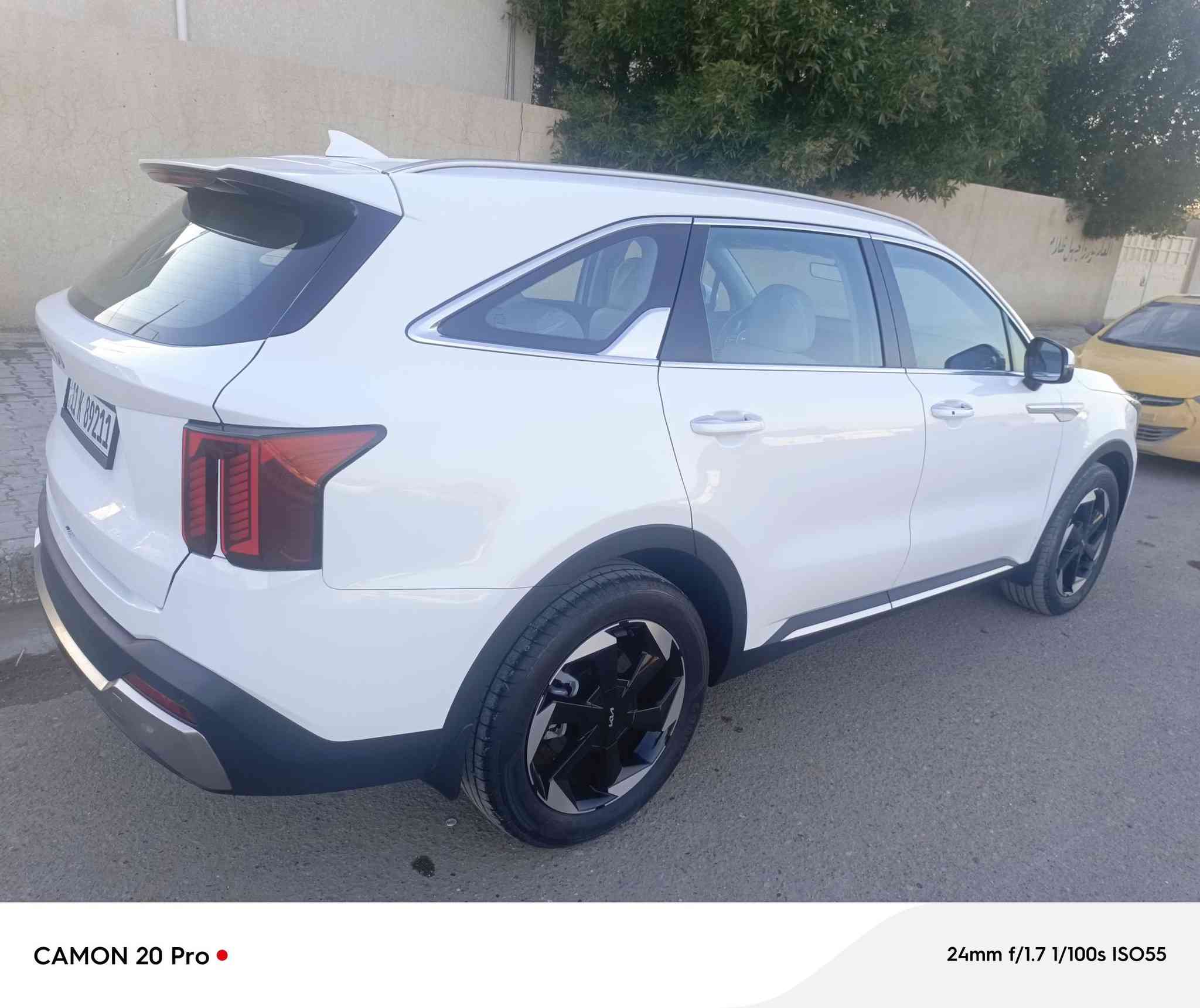 السلام عليكم للبيع سورنتو خليجي كفالة عامة حتى من الشخط ماشية 5000 ستة سلندر السعر 318 بيع او مراوس حسب القناعة العنوان بغداد اليوسفية رقم الهاتف ***********
