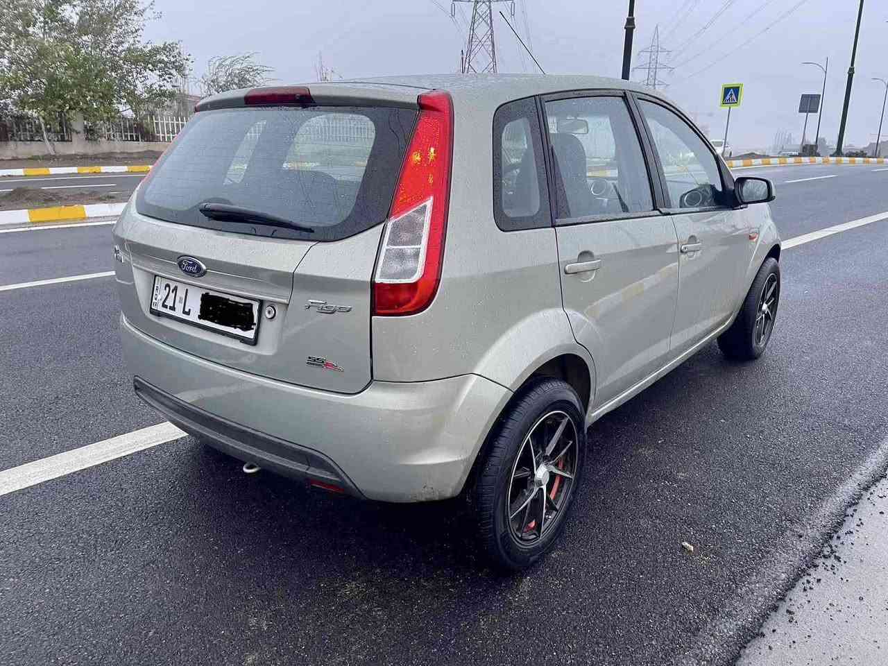 فۆرد فیگۆ 2014 خلیجی گێر ئۆتۆماتیک 
سفری شەریکەی نیڤا 
سەنەوی و ژینگەی نوێیە 2029 
ڕەقەم و هەزەی نوێیە 
یەک دەرگای سایق بەس پەمپە 
بەجوانی و پاکی ماوەتەوە 
هیچ مەسرەفێکی تێدا نییە 

سعر : لە کۆمێنت داوای بکە ڕاستەوخۆ بۆت دێت 🤖 

گێر و مەکیەنەی بەشەرت 
هیچ کێشەیەکی تێدانیە 

ژمارەی خاوەنەکەی 
***********
