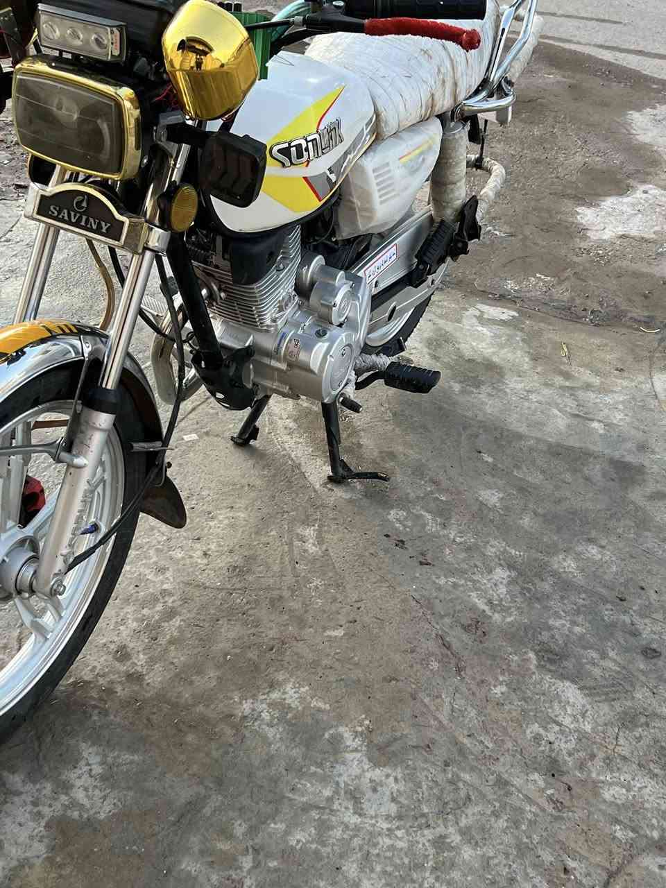 سلام عليكم  دراجه سيفان ٢٣ شكل ٢٤ دراجه حلوه خير من لله فول نضافه مابيه اي نقص تجي وشوف مانقصه برغي كفاله من طول لطول مكانه ديالى ناحية الوجهيه  لا تعلق وتنطي اسعار من يمك اتصل وتدلل ***********
