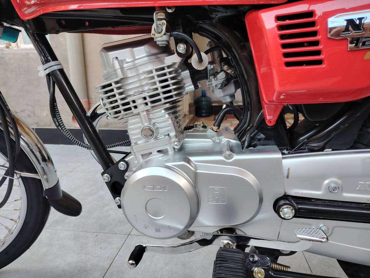 للبيع السعر ٩٠٠ بدون اوراق ***********
