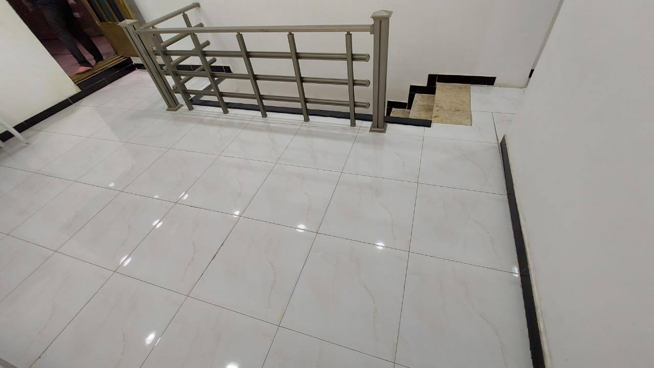 خلفه سيراميك مرمر بورسلين كاشي طابوك زجاجي متفرغ واتساب موجود *********** *********** واني بل خدمة
