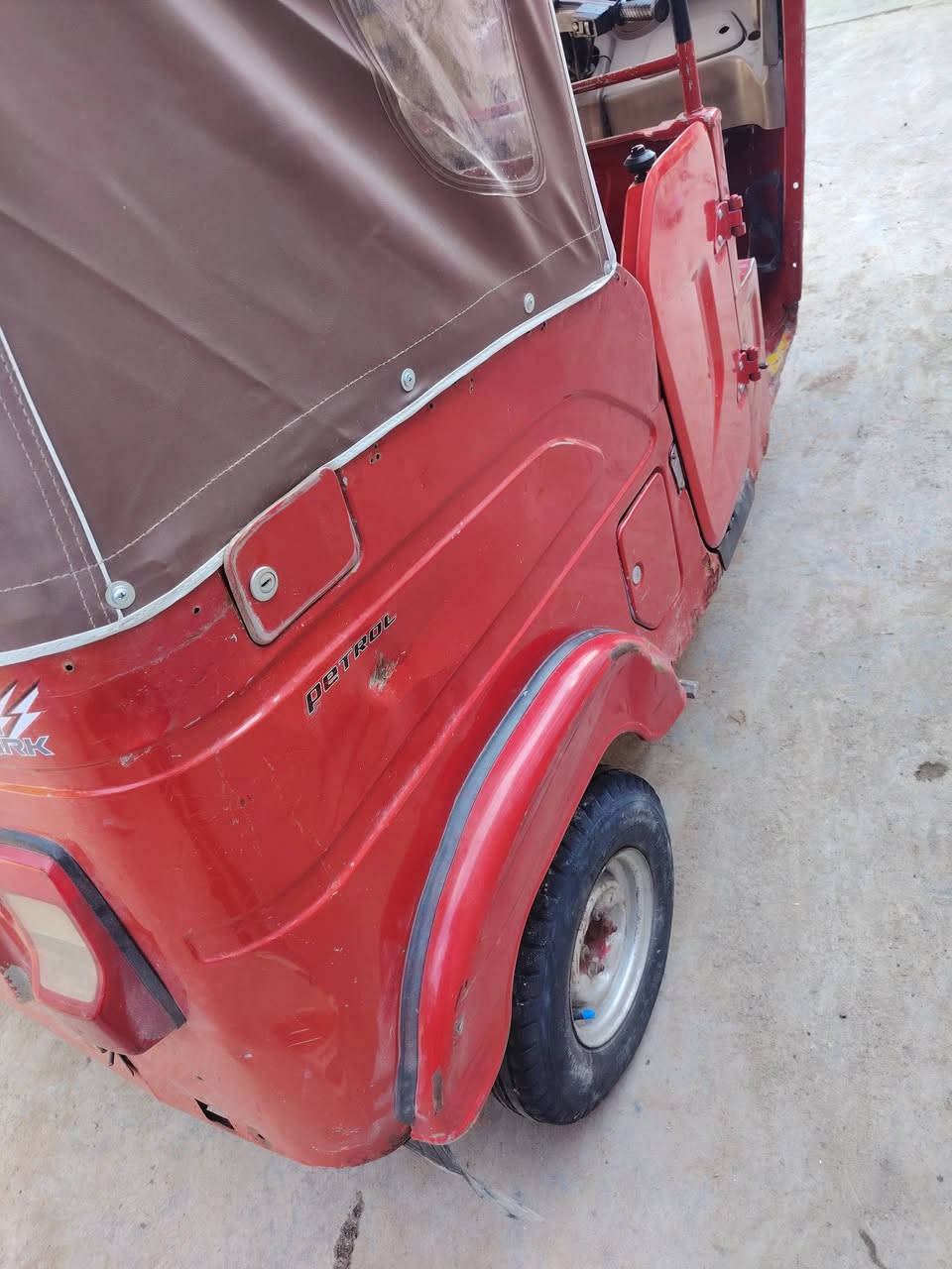 *********** /21 شهر8/ السعر 6800/ السكن بغداد الشعب مثل ما مضحه بالفيديو والصور
