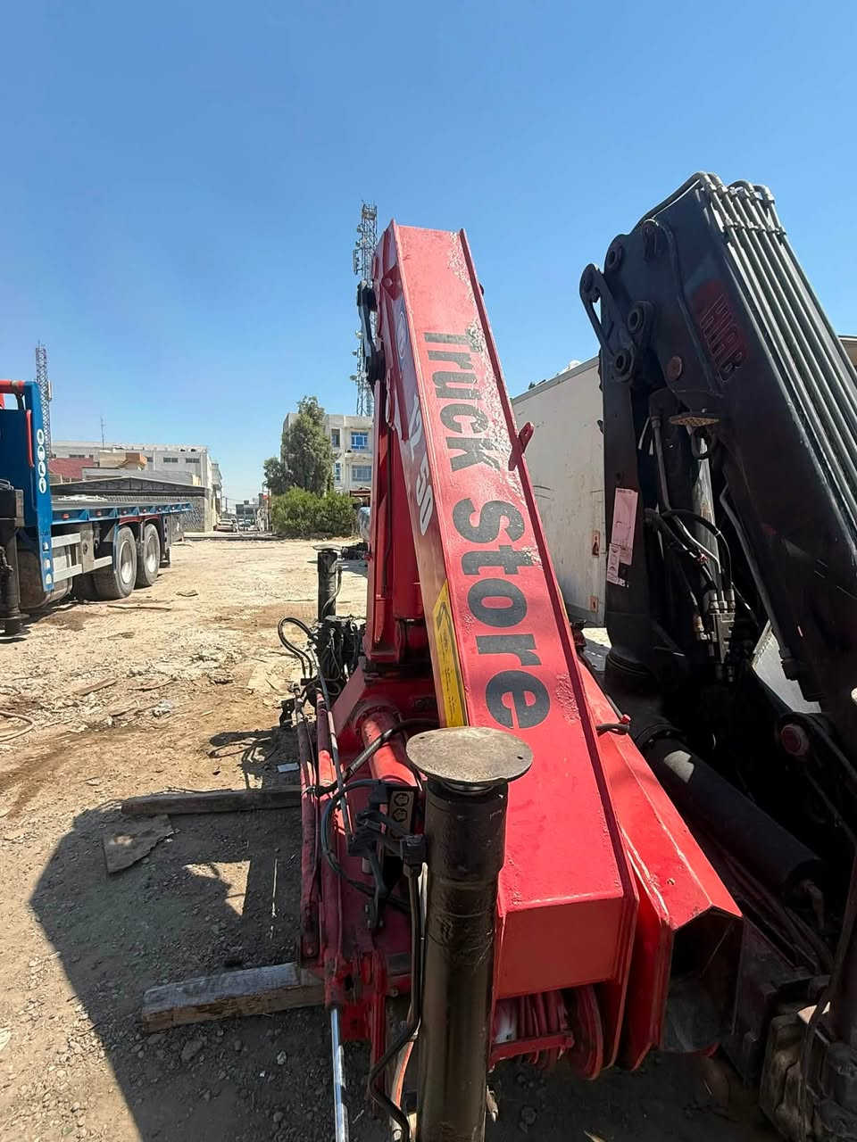 للبيع كرين HMF  ٥ طن ٤ سلايت ريموند كنترول رجلين مخالف مكفول
***********
***********
عنوان اربيل سناعة جنوبيه
سعر ٩٠$ بي مجال قليل

