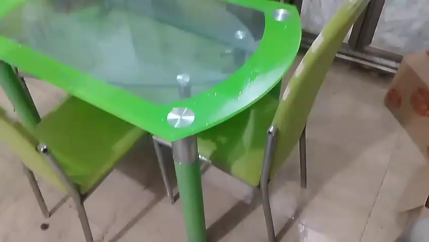 عنواني زيونه 
ميز طعام 4كرسي سعره 70 الف


**إذا كنت صاحب هذا الإعلان وتريد حذفه لأي سبب، رجاءا أرسل رسالة إلى الدعم الفني**