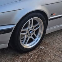 ويل ١٧ • تايرات • نضيف
