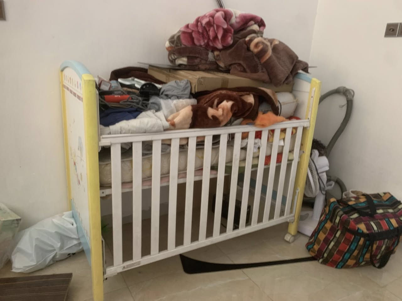 چربايه اطفال، مرتبه مابيها شي نقص وبيها حمايه للطفل ، ترهم لعمر اشهر لل٤-٥ سنين، اعتذر فوگاها غراض بس مالحگت اوخرهن 🤣، *********** , موجود واتساب و هنا
