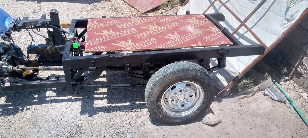 ستوته كلك بدون اورق بدون بدي تاير امامي جديد اليوم شديت مكينه نضيفه شاصي نضيف نوقص بيه بريك تعبان والدبل امامي سعره 450 وبي مجال مكانه بغداد الحرية *********** واتساب فقط مرساله
