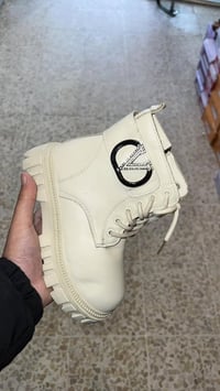 بوت أطفال • ٣ ألوان • نهاية الموسم