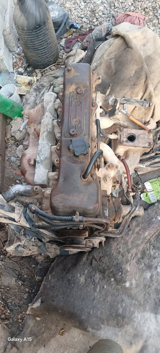 محرك وان ار زت بيه كرنك دايس شوية محرك ستندر السعر ٢٥٠ الف وبي مجال
***********
