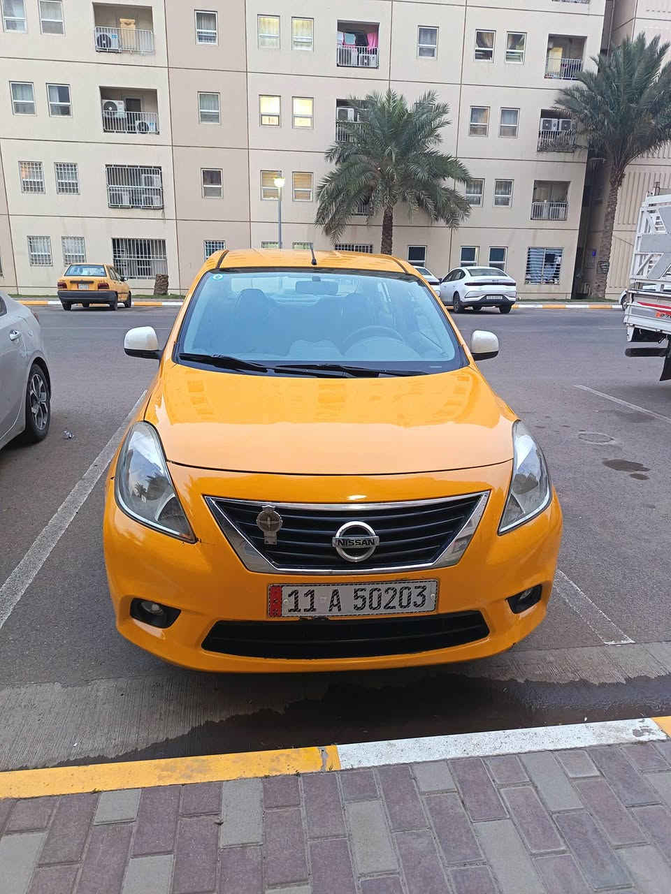 السلام عليكم
سني للبيع 2013 خليجي سياره واضحه بصور والسونار موجود سعر البيع 92 وبيها مجال مكاني بغداد بسمايه رحمه لوالديكم المايشتري لا يكسر بحلال الناس السوك كلشي بي ***********
