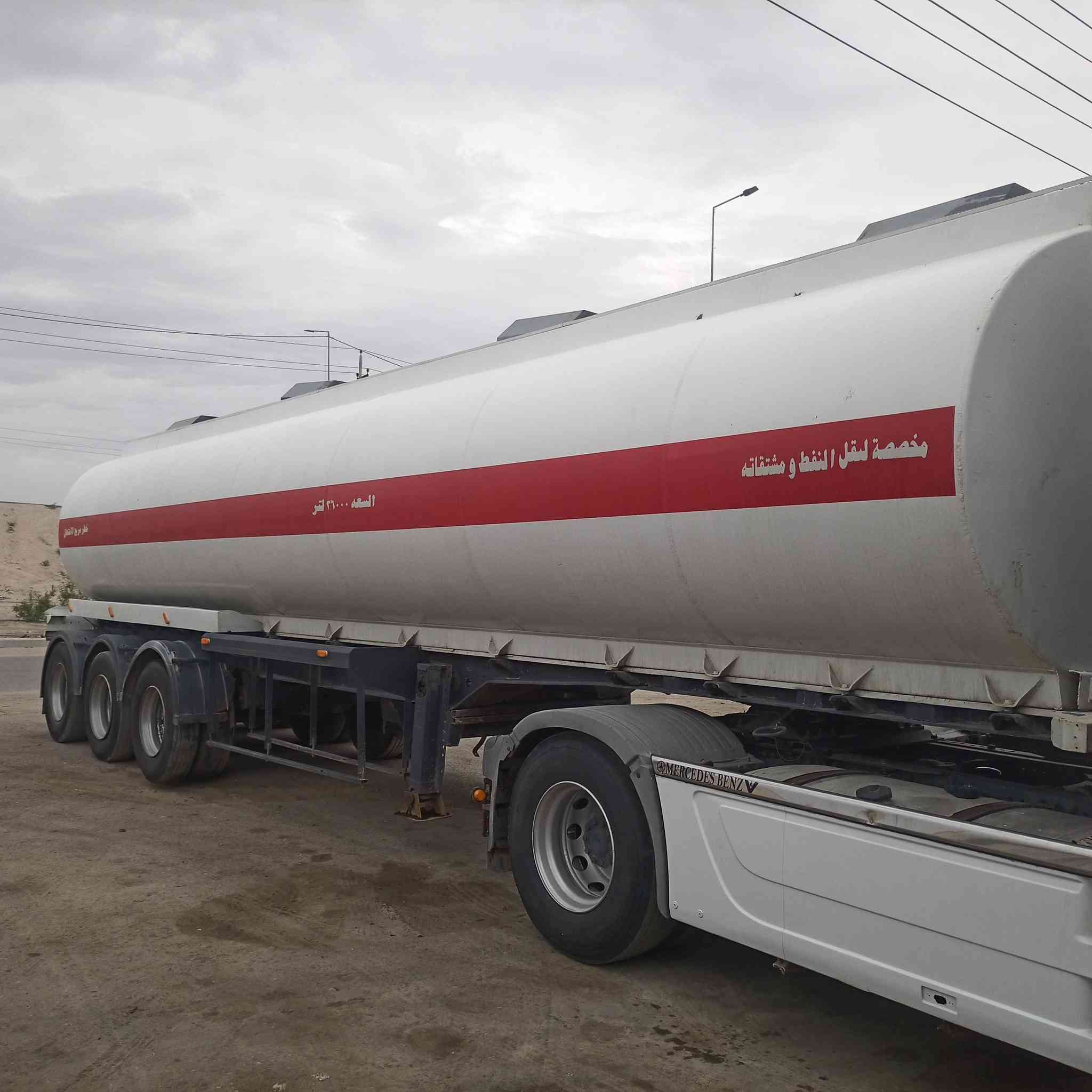 سلام عليكم تانكي مصلاوي محمول قواطع كبس حموله 36 تاير 11 السعر 45 وبي مجال الشراي يتصل ***********
