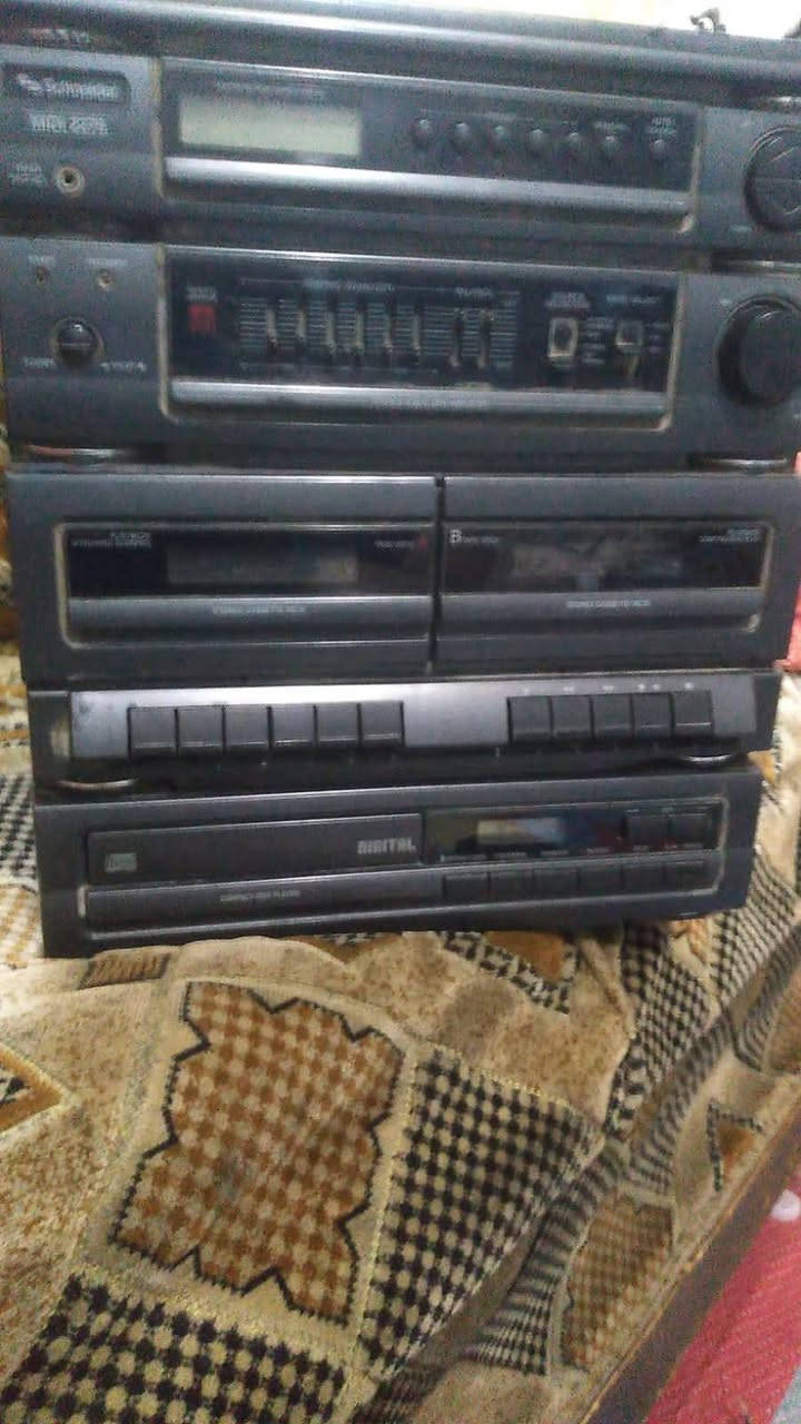 السلام.عليكم مسجل راديو شغال علفحص دبل كاسيت سعره ٣٥ مكاني حي الرئاسه مال عبيدي لا يوجد توصيل اكرر لا يوجد توصيل تفحص وتاخذه من بيت


**إذا كنت صاحب هذا الإعلان وتريد حذفه لأي سبب، رجاءا أرسل رسالة إلى الدعم الفني**