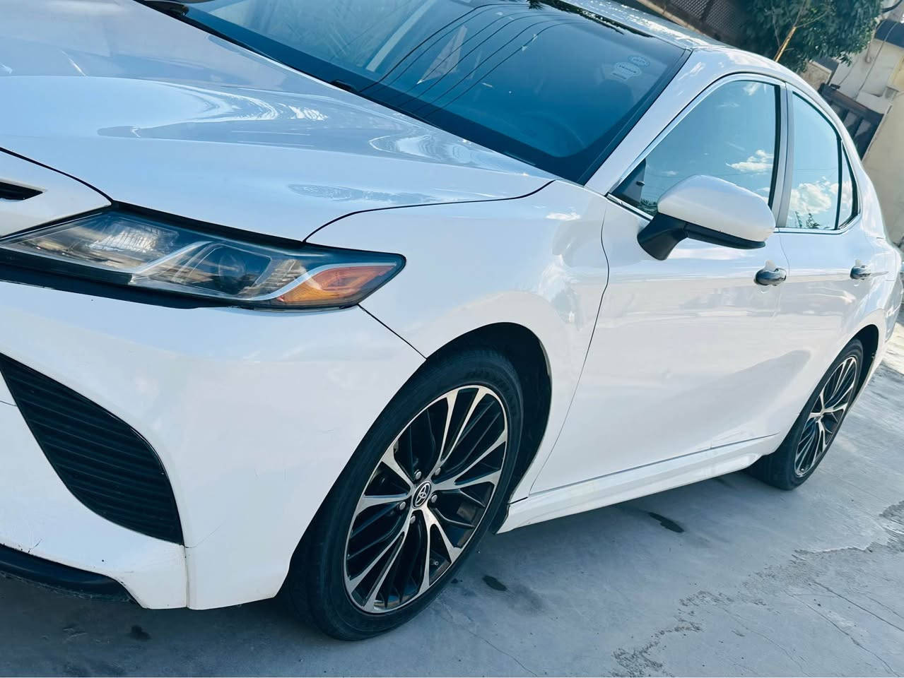 جاملغ امامي جهة سايق مصبوغ 
باب سكن خلفي بارد ٥ سم 
جاملغ سائق خلفي تعديل بارد ١٠
*********** كركوك, العراق
