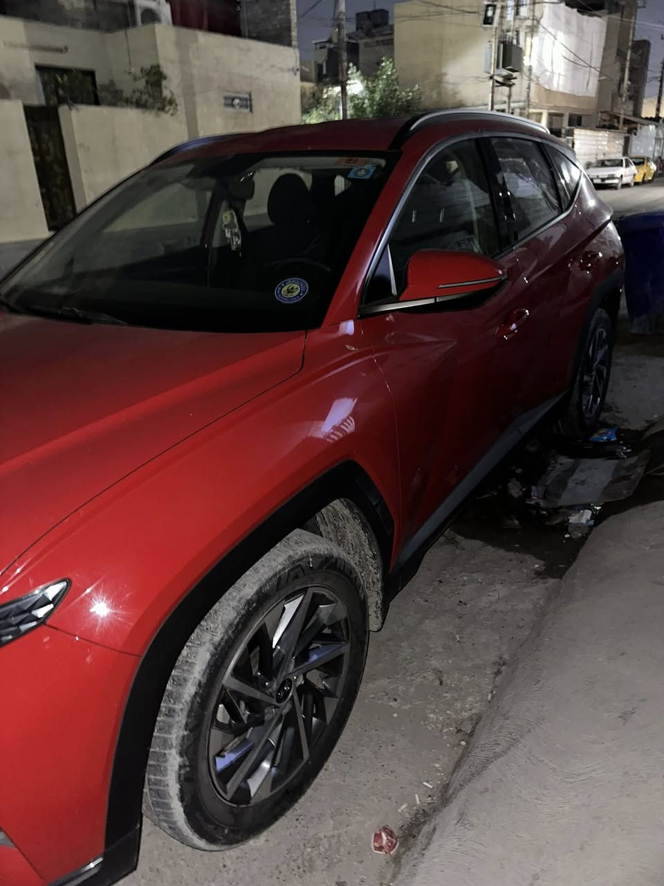 توسان موديل2023ماشية 30الف 
 نضيفة مكفولة عدة هاي البطرف مال جاملغ فول عدة الفتحة 
مكاني بغداد جميلة 
***********
سعرها210$
