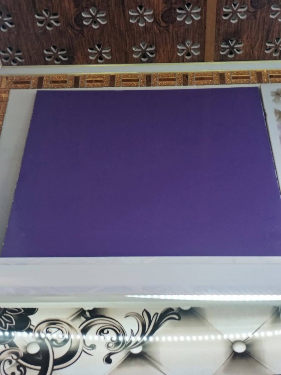 صقوف ثانوية مربعات كميه خير من الله جديد ما مستعمل بل كراتين متر عله ٣ ألف جاهز هوه وحديده هاتف *********** وتساب
