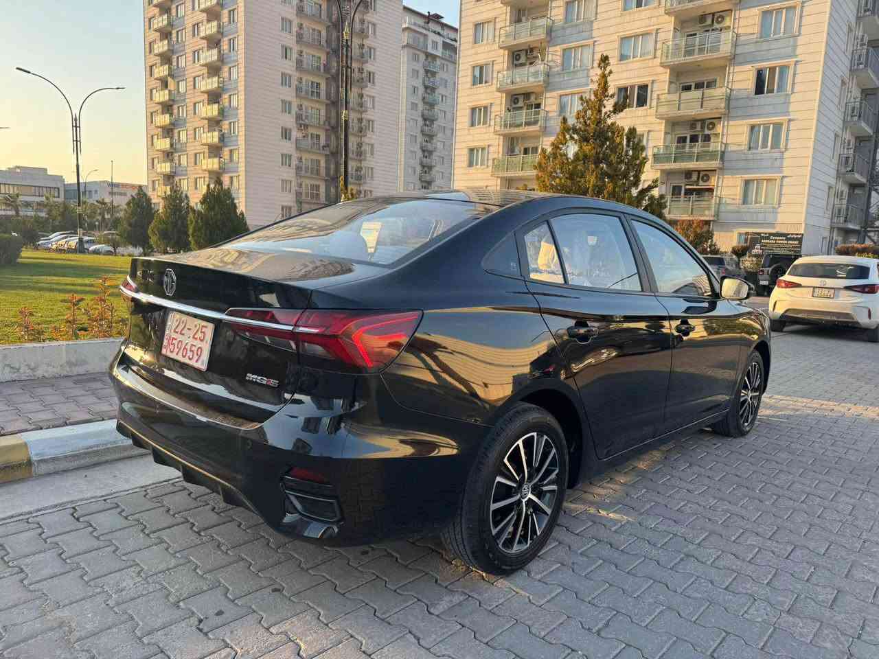 ‏‎‏‎ئێم جی ٥ پڵەس/MG 5 Plus
‏‎‏‎‏‎مۆدێل ٢٠٢٥ مکینە ١.٥
‏‎‏‎‏‎٦ ساڵ يان ٢٠٠,٠٠٠ کم ضمان لەلایەن شه ريكه 
‏‎‏‎‏‎
‏‎‏‎مواصفات خلیجی کۆمفۆرت ‏‎نیو مواصفات،بەصمە، ئۆتۆهۆڵد و برێک کارەبایی، لایت زینۆن، ویلکپ ١٦، ئیشارەتی سەر ئاوێنە، شاشە، حساسات، لید، تبرید مرکزی، تحدید سرعە، تحکم ستیرن، حساس تایە، سوکان ڤۆلیۆم ،بلوتوث، تبرید الکترونی، ناو زەرد، ئەی بی ئێس، ٢ ئەیرباگ، قوة حصان ١٠٨.
ژ.م ***********📞 السليمانية, العراق
