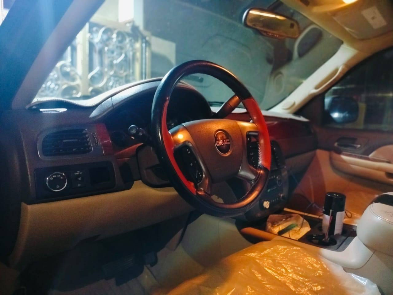 سياره يوكن 2007
سياره مصبوغه حزام مكفوله من الضربه مكينه وكير مكفولات سياره بسمي حداديه جديد وتايرات جدد سعرها 180 والاستفسار ***********
