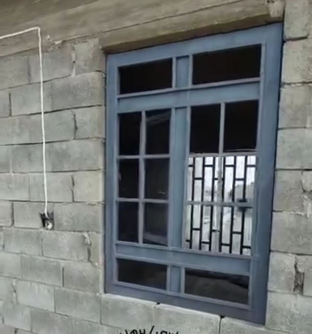 تفصال جميع ابواب و شبابيك البيوت ب أسعار مناسبة و يوجد نضام اقساط ايضاً 
***********
***********
