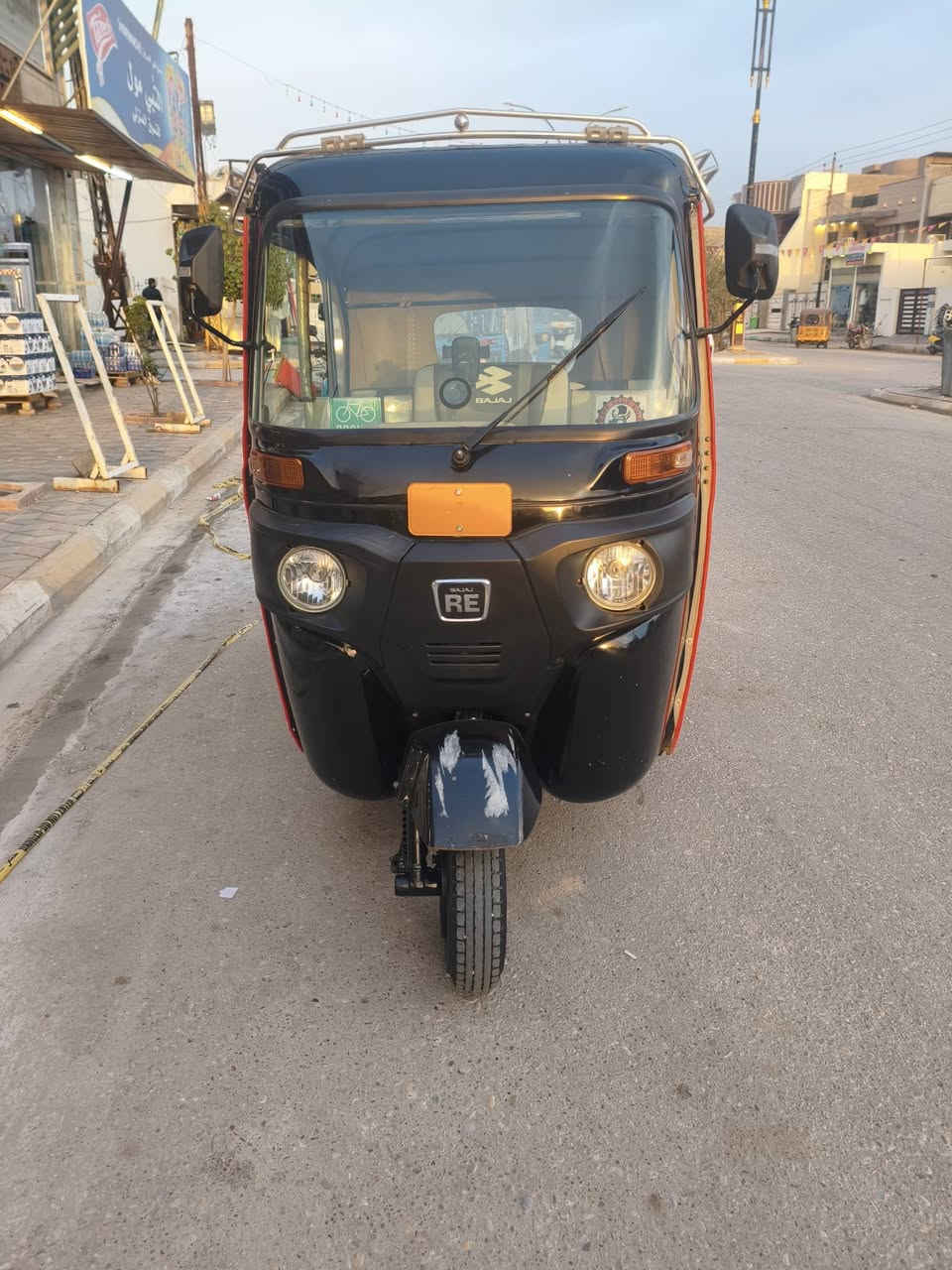 السلام عليكم تك تك للبيع موديل 23رقم باسمي التكتك كفاله 
رقمي ***********
