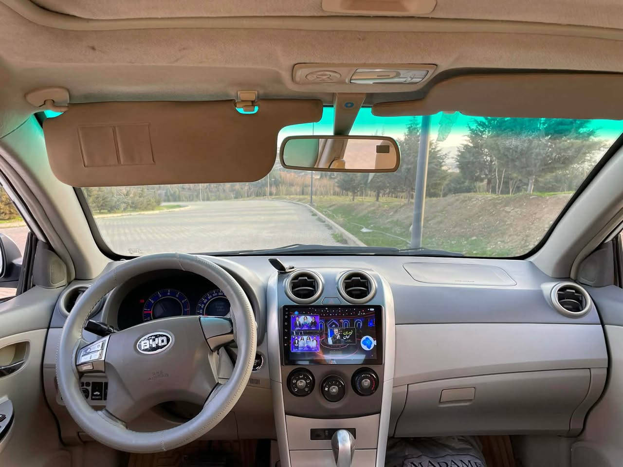 سەیارەکە زۆر پاکە لێدراوی نیە گێڕو مەکینەی✅ مازبووت هایدرۆلیکی گێڕی تازە گۆڕاوە پاکانەی✅ هەولیری بوکراوە ئی مالی خومەسالیکەلای خومەمعرزچی نیم سەنوی پلاستیکە✅
تەبرید مەزبووت❄️
تکایە جوابی چات نایەمەوە 
ئەوە ڕەقەمی ساحێبی 
📞0770 173 6175 السليمانية, العراق
