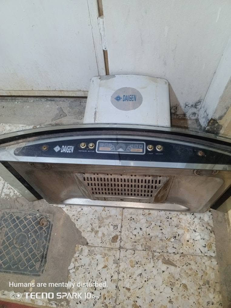 غراض كلمن سعره ***********نجف مقابيل باب دخول المطار
